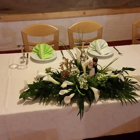 Gostilna Stara Posta Guest house Podkraj