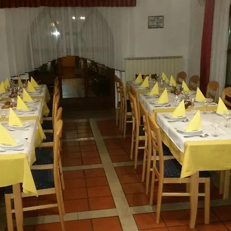 Casa de hóspedes Gostilna Stara Posta 3*