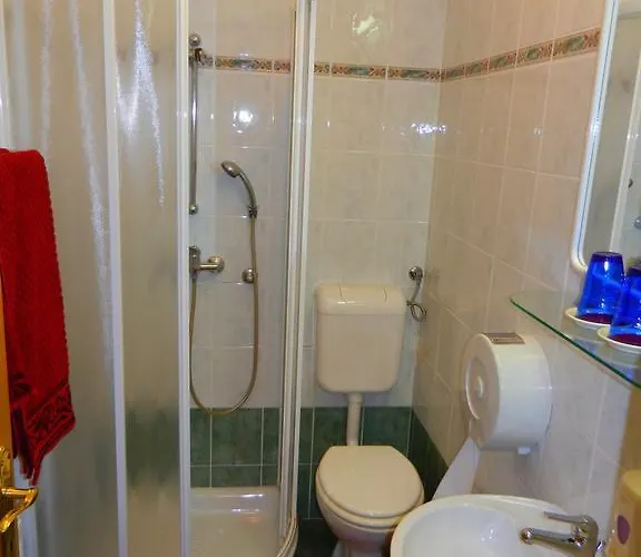 Gostilna Stara Posta 3*